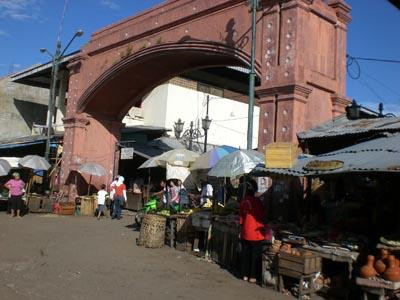 Kanoman Market-井里汶必去景点