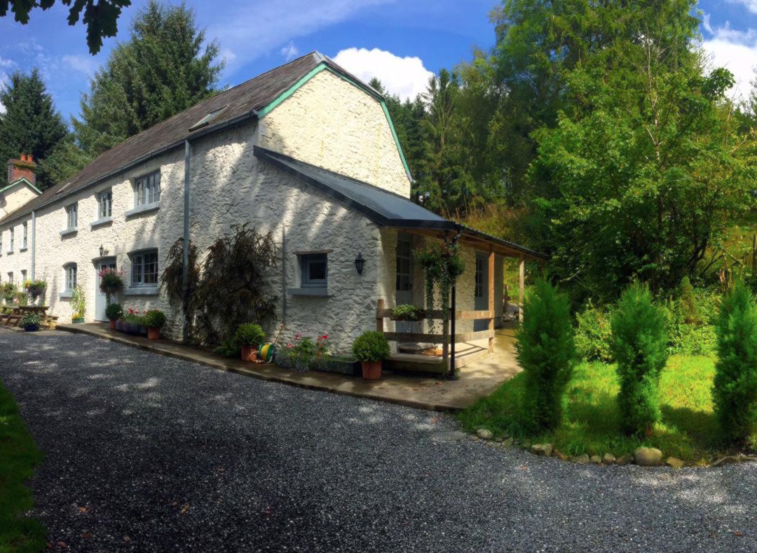 Hiraeth Bunkhouse