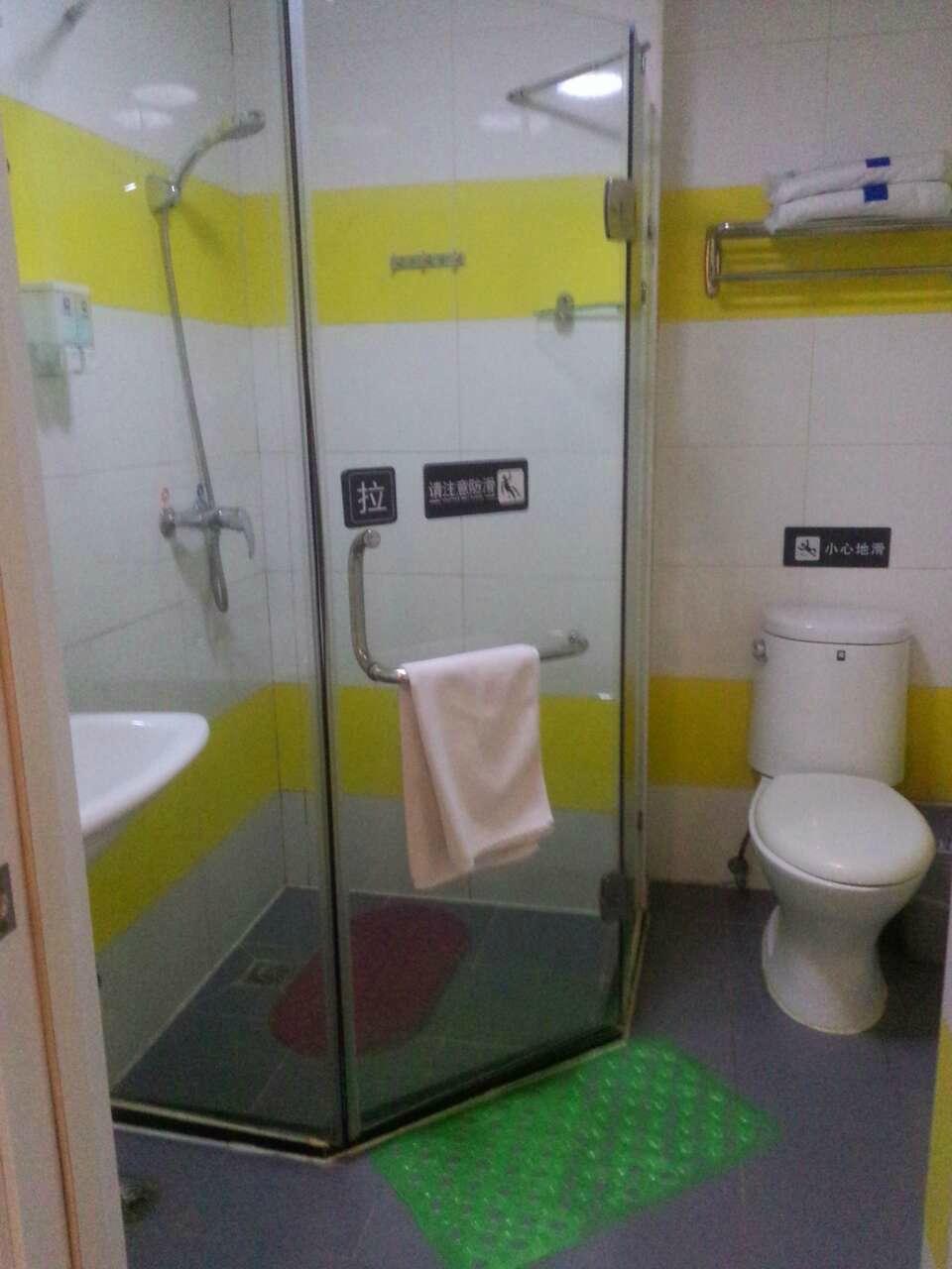 7天酒店·长春重庆路活力城店-客卧