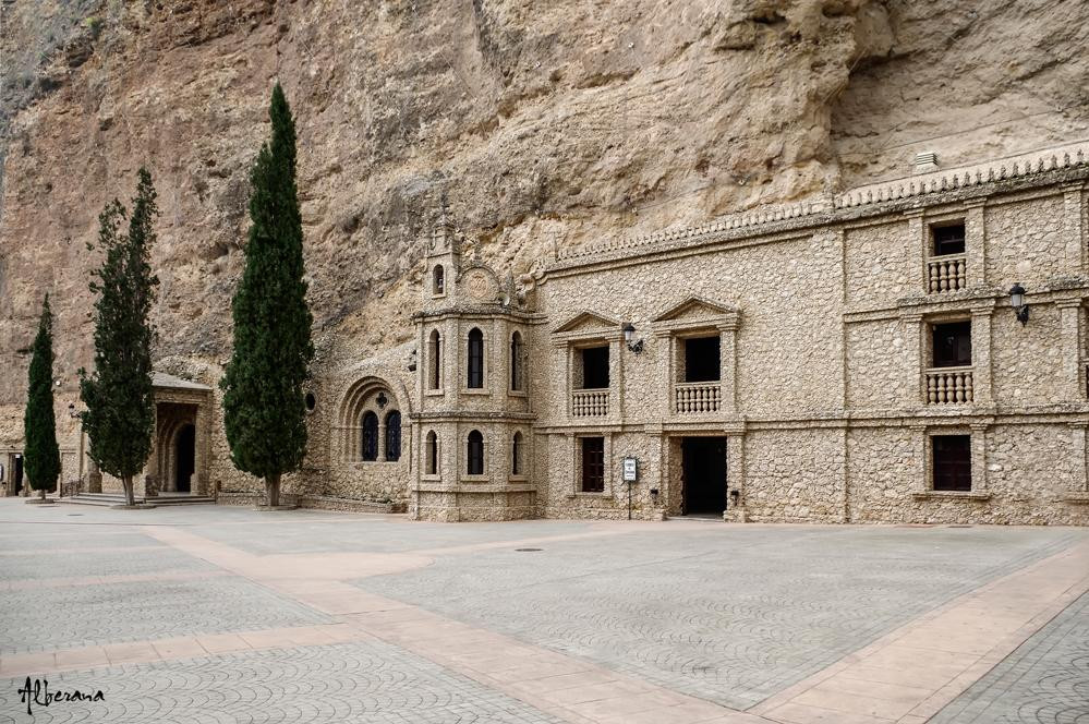Santuario Virgen de la Esperanza-Calasparra必去景点