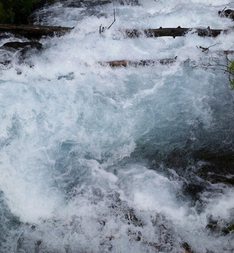 栗色湖风景小径-阿斯蓬必去景点