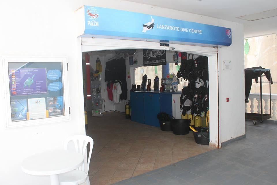 Lanzarote Dive Centre-卡门港必去景点