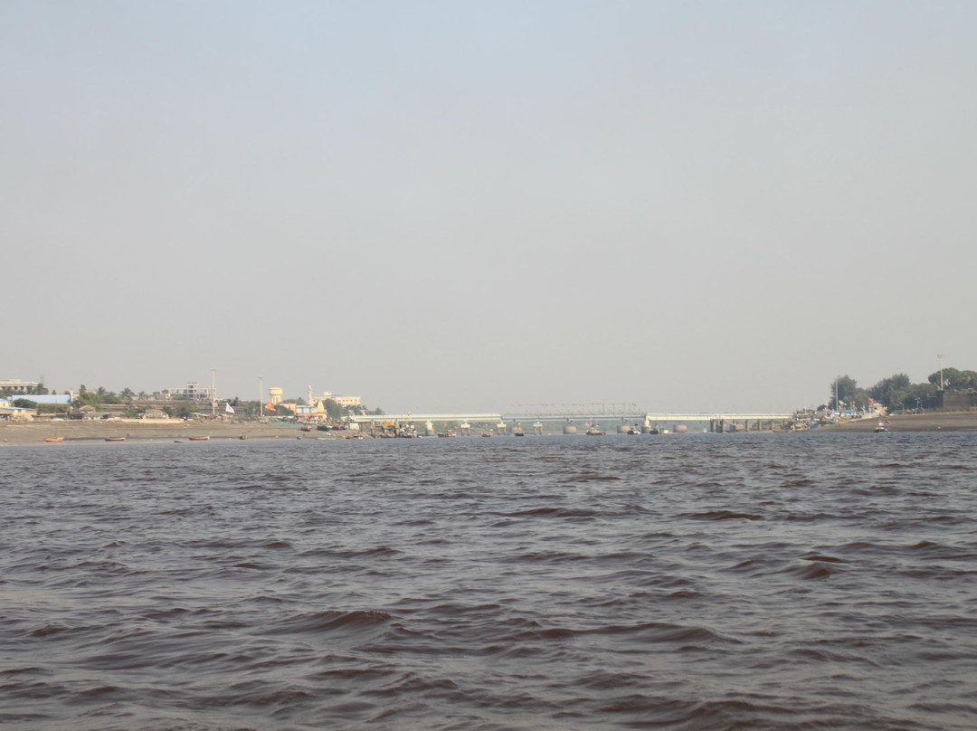 Daman Ganga Tourist Complex-达曼必去景点