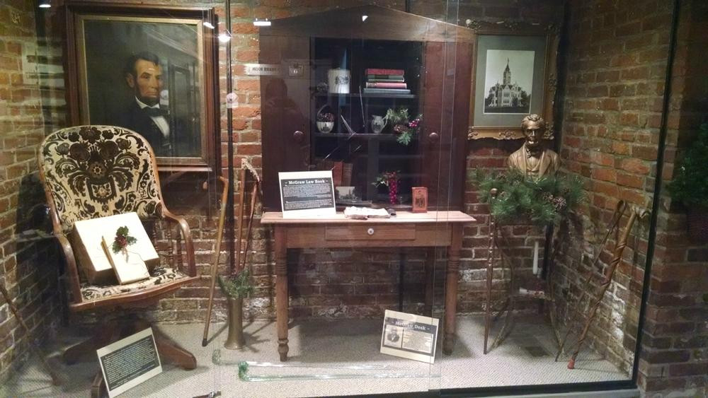 Dewitt County Museum-Clinton必去景点