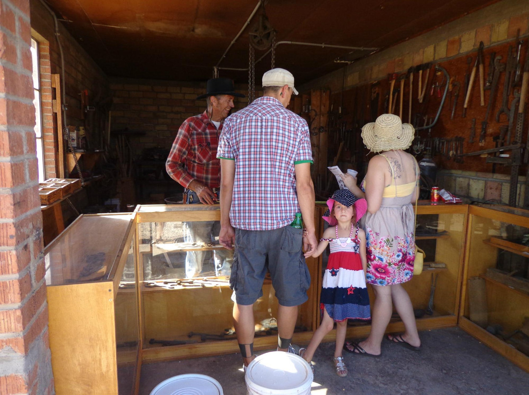 Bee Family Farm-科林斯堡必去景点