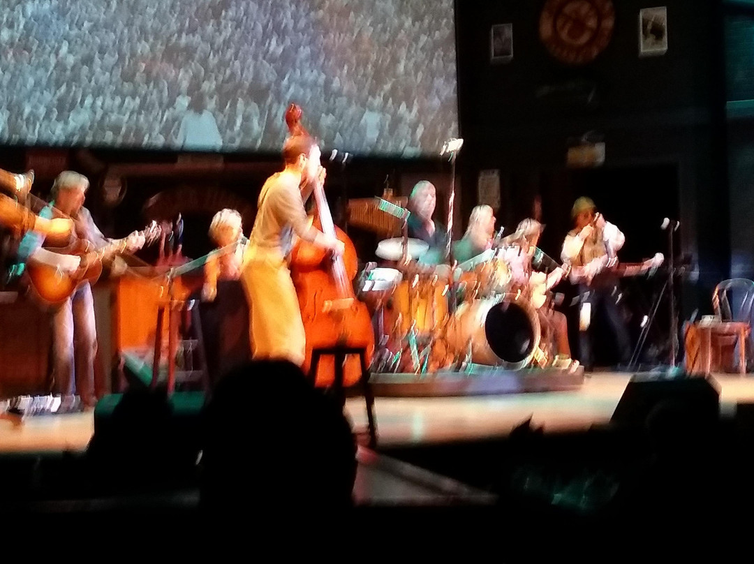 Mayfield Dinner Theatre-埃德蒙顿必去景点