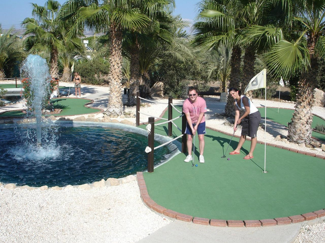 Island Cove Adventure Mini Golf-Geroskipou必去景点