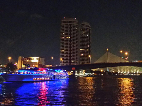 Chao Phraya Princess Dinner Cruise-曼谷必去景点