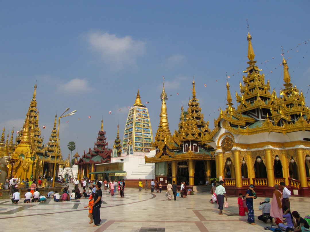 瑞光大金塔-仰光必去景点