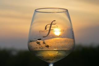 Fence Stile Vineyards, Winery & Distillery景点图片