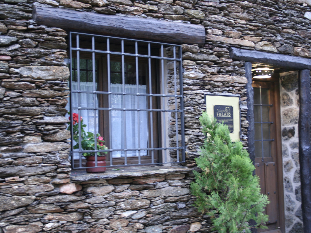 Apartamentos Turisticos Fielato