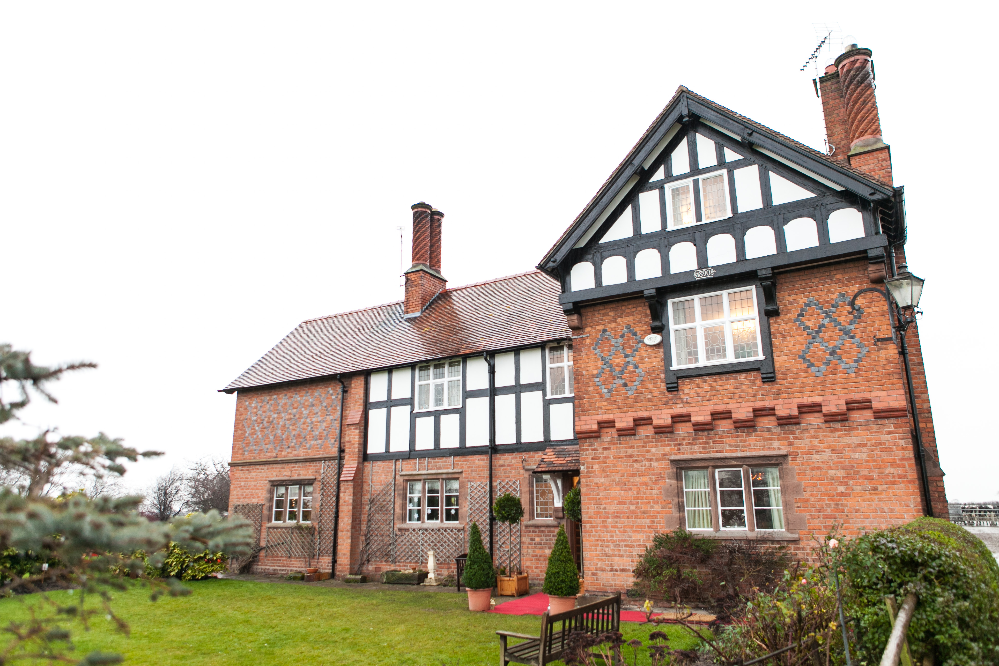 Dodleston Manor-官方