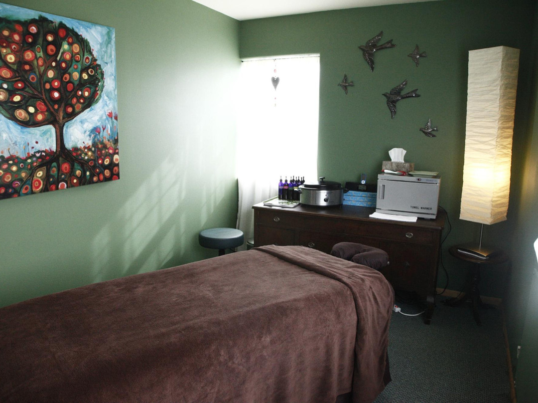 Pauseful Massage & Botanicals景点图片