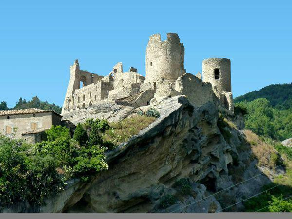 Castello Medioevale Cleto景点图片