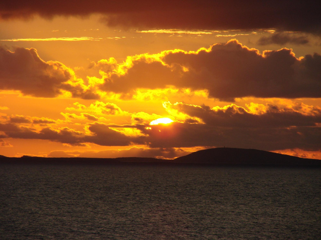 Lavelle's Golden Strand Caravan & Camping Park-Achill Island必去景点