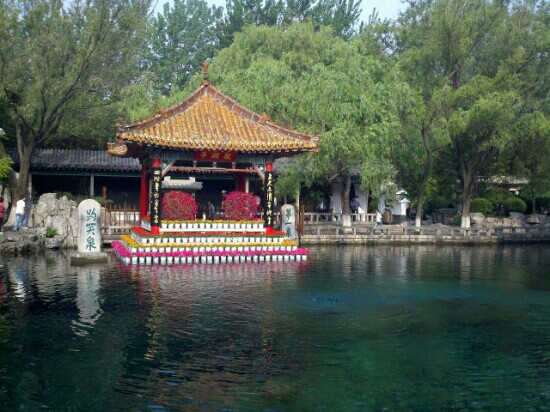 趵突泉公园-济南市必去景点