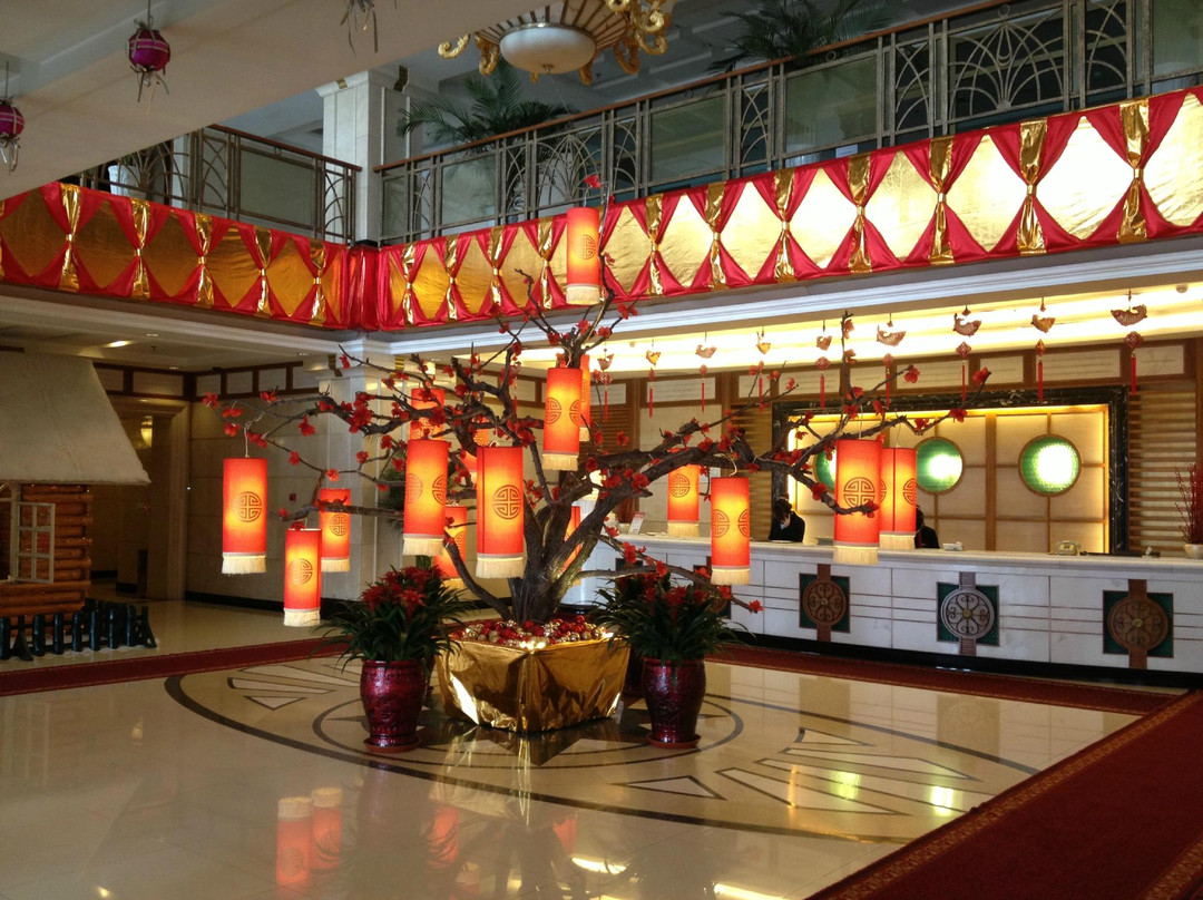 龙城花园饭店主图