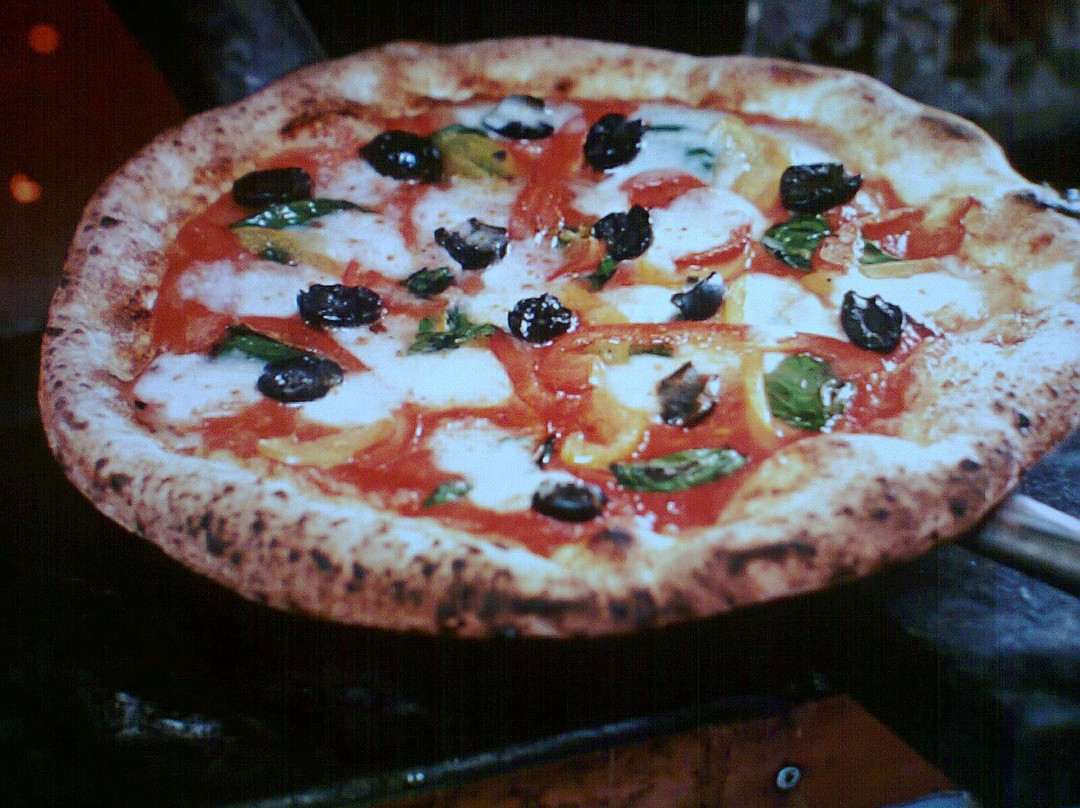 St Saviour餐馆和美食-Alvin's Hot Stuff Pizza
