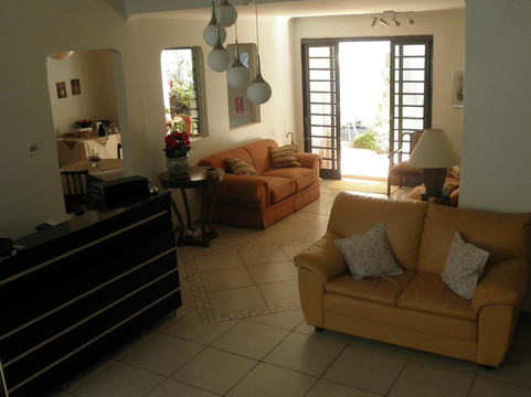 绿洲公园旅馆主图