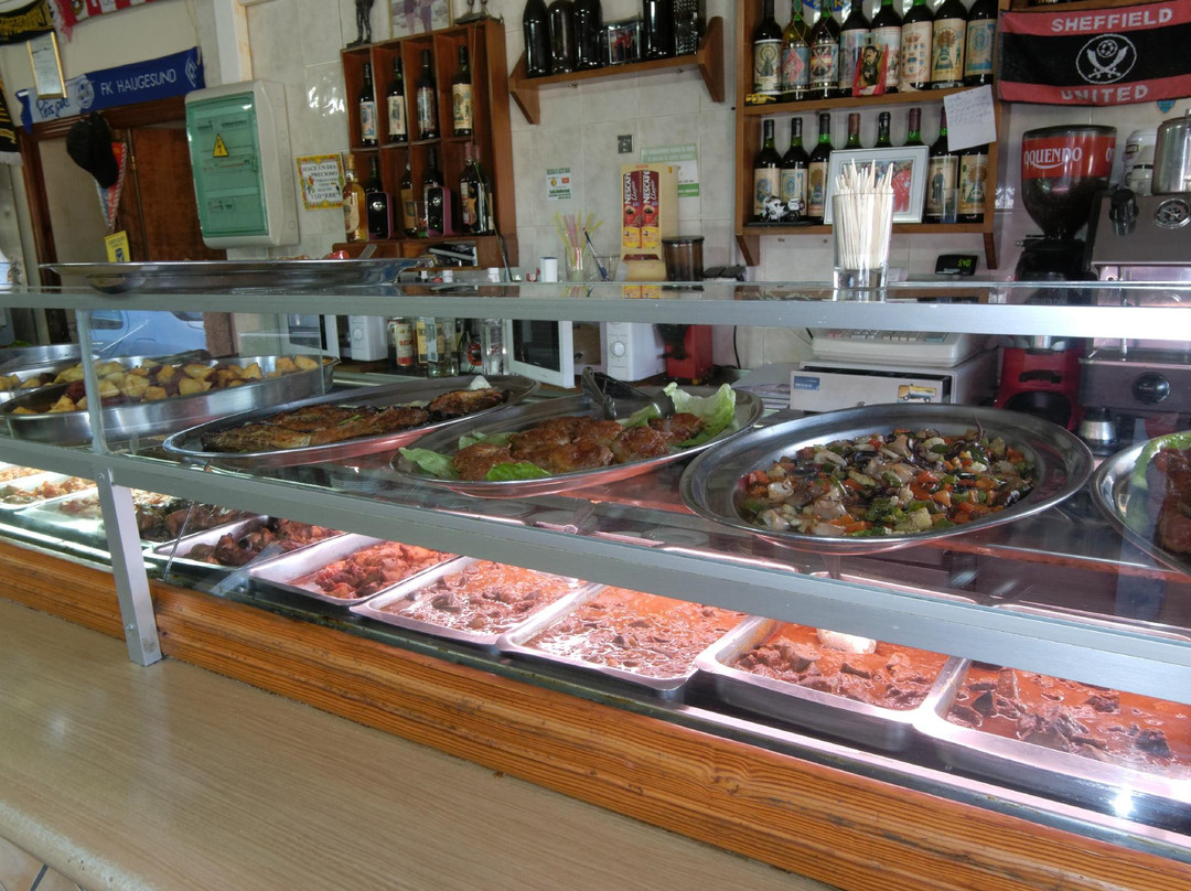 La Marina del Pinet餐馆和美食-Los Carmelos