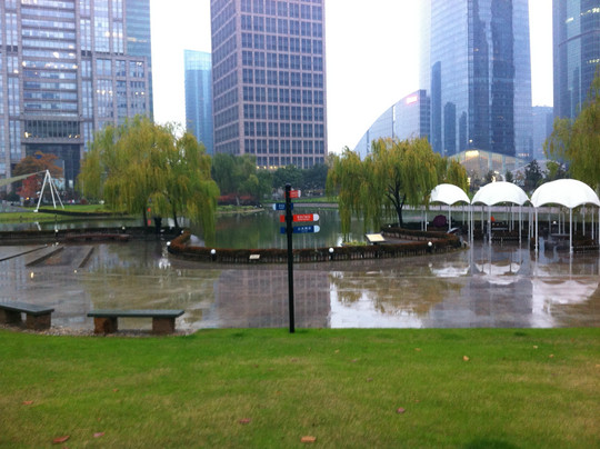 陆家嘴中心绿地-上海市必去景点
