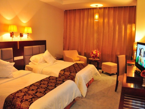 名人大酒店主图