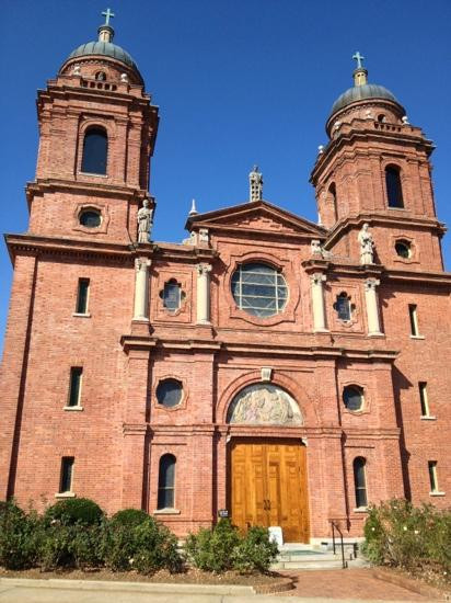 Basilica of Saint Lawrence景点图片