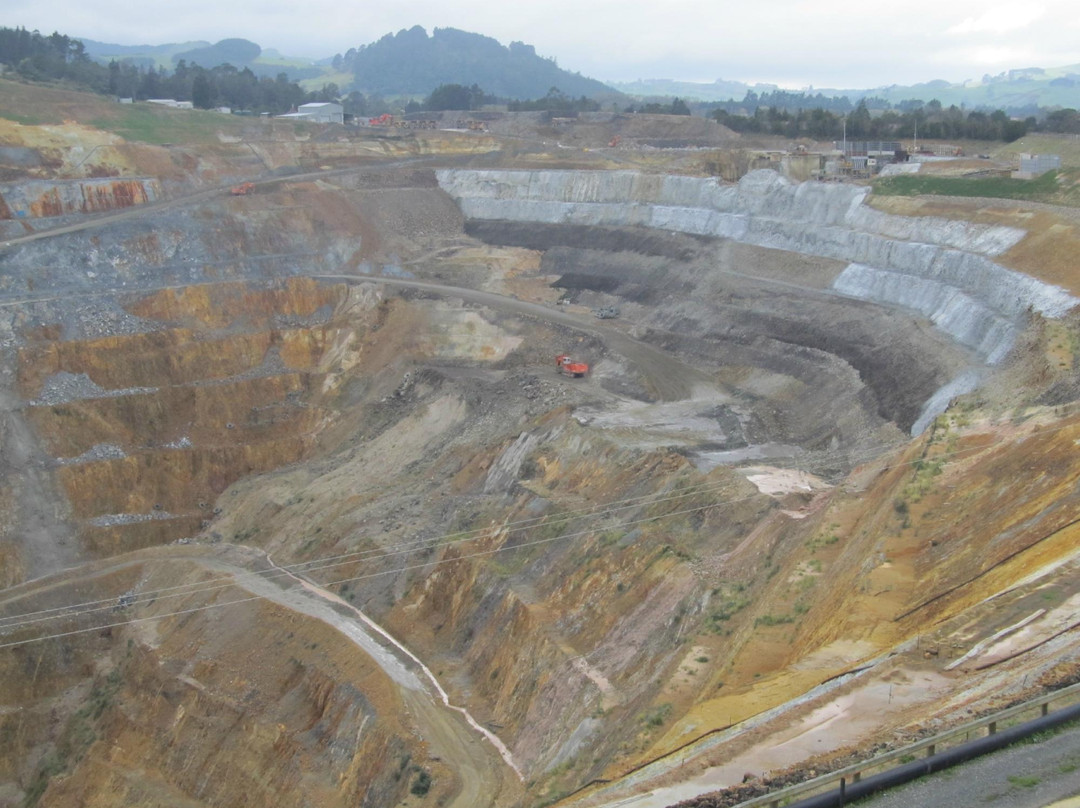 Waihi Martha Mine Pit Rim Walkway景点图片