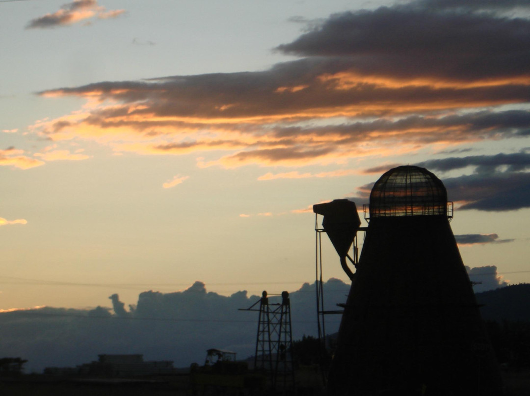 The Last Resort in Adin主图