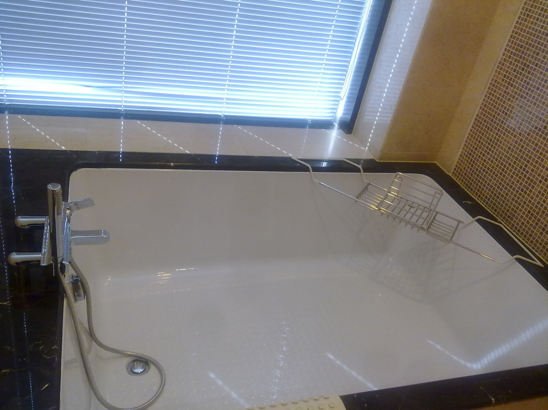 上海银星皇冠假日酒店主图