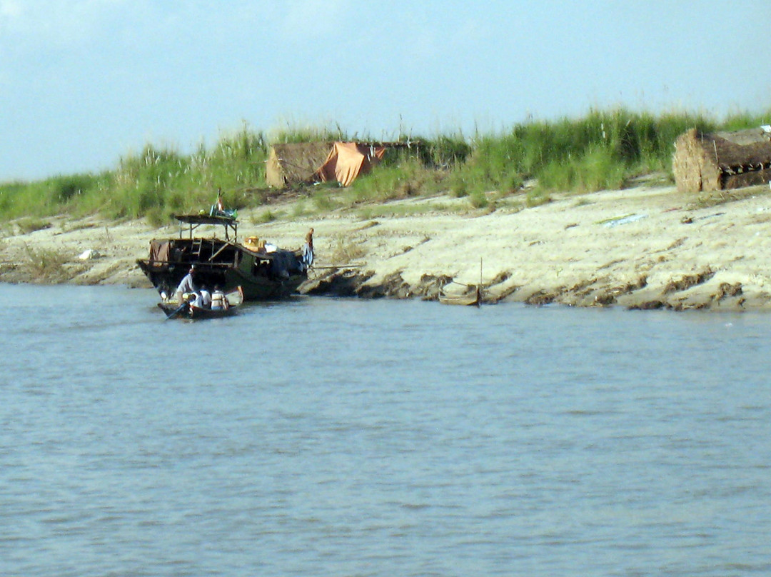 Ayeyarwaddy River-敏贡古城必去景点