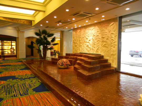 南京中心大酒店主图