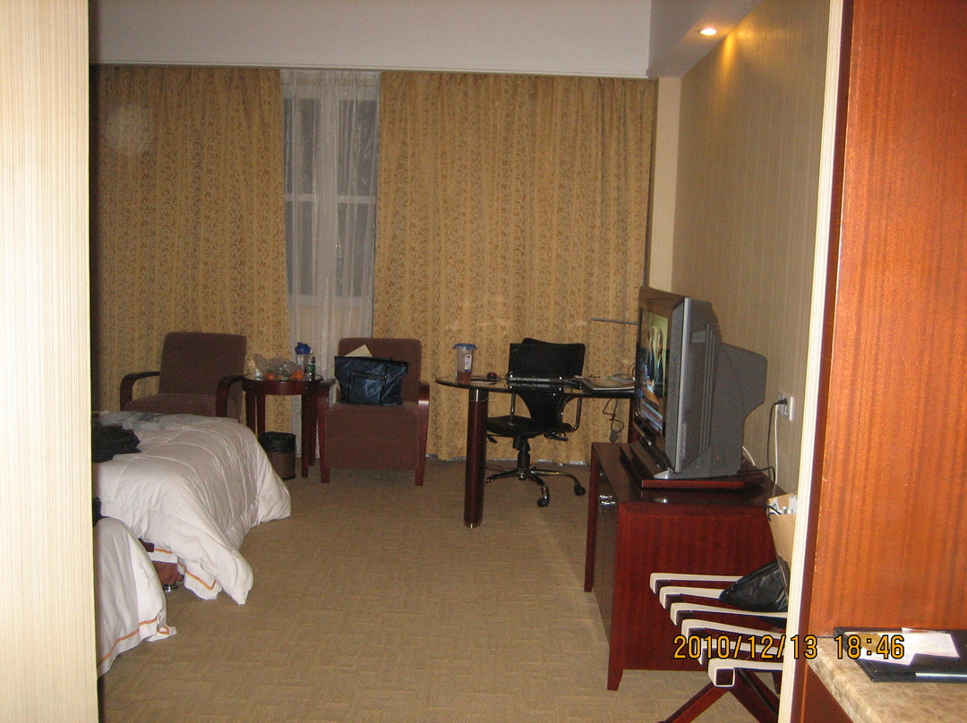 篁胜国际温泉花园酒店主图