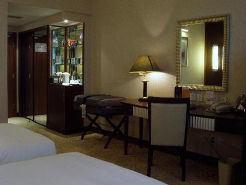 京都信苑饭店主图