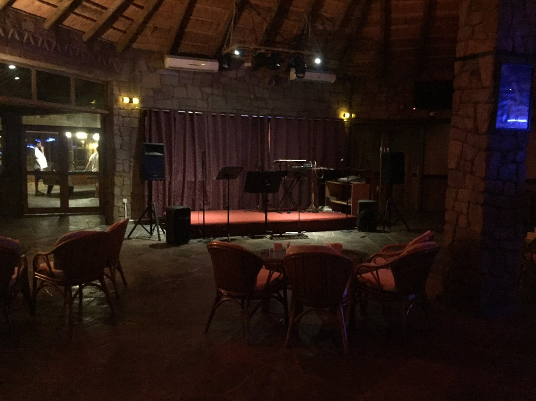 Al Badiyah餐馆和美食-Ocean View Bar