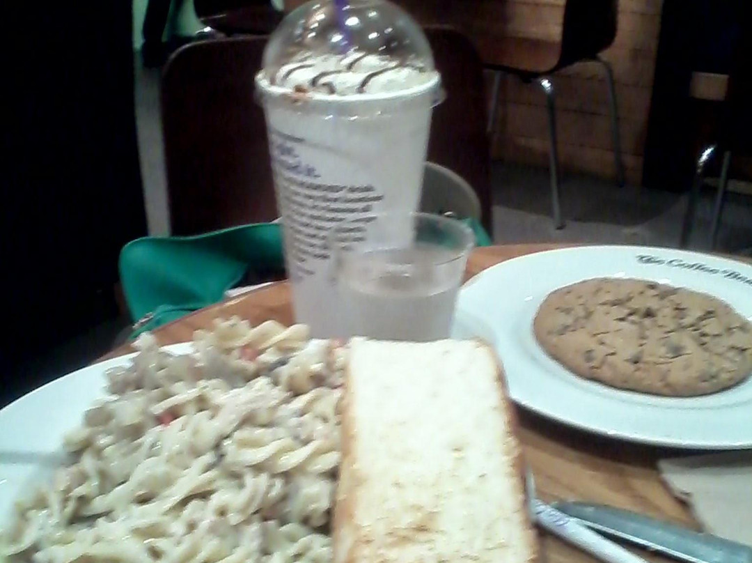 The Coffee Bean & Tea Leaf - Harbor Point