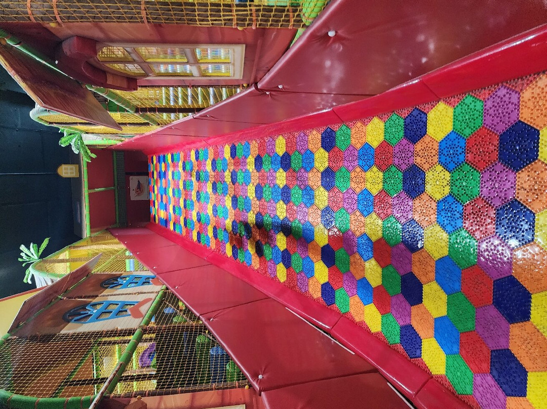 Rainbow Town Play Centre-格伦韦弗利必去景点