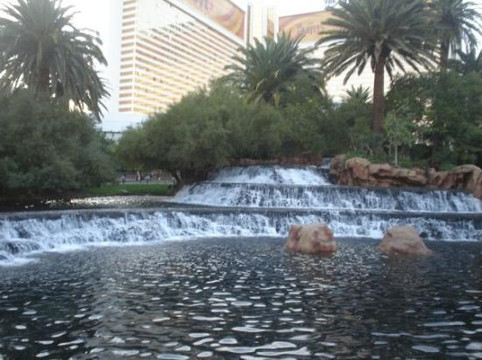 火山喷发秀-拉斯维加斯必去景点