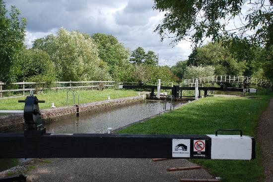 Kennet & Avon Canal-雷丁必去景点
