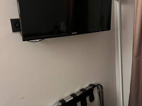 巴黎圣日耳曼民族酒店主图