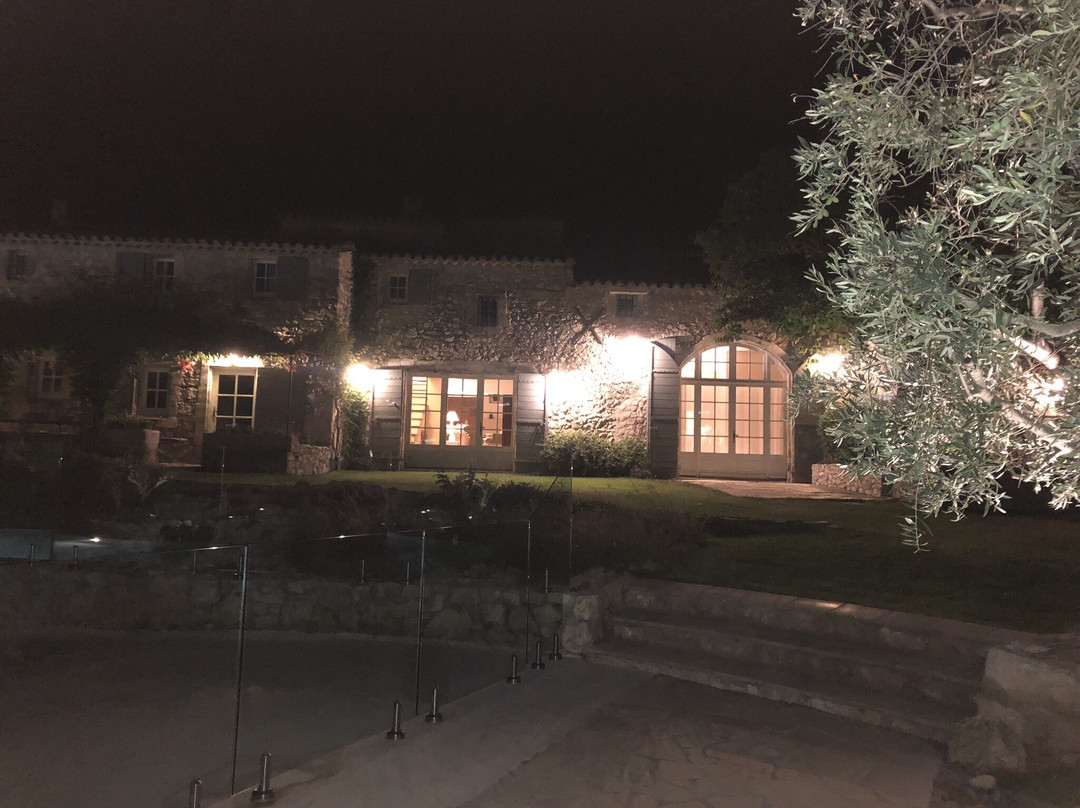 Le Mas De La Rose主图