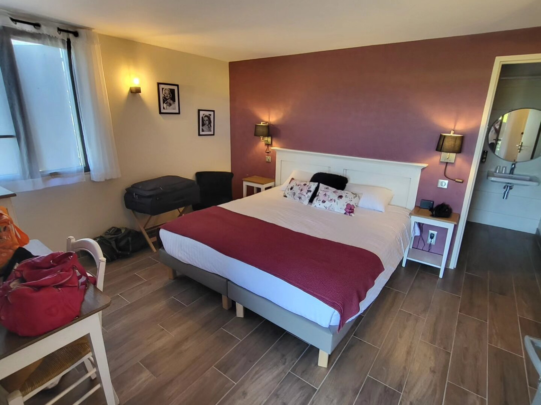 霍涅地区酒店主图