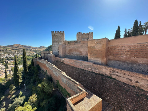 Tour privado Alhambra evite colas (incluido Ticket de palacios nazaries y Generalife)-格拉纳达必去景点