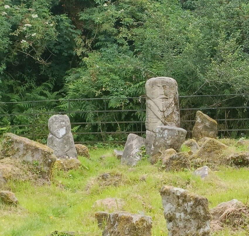 Caldragh cemetery景点图片