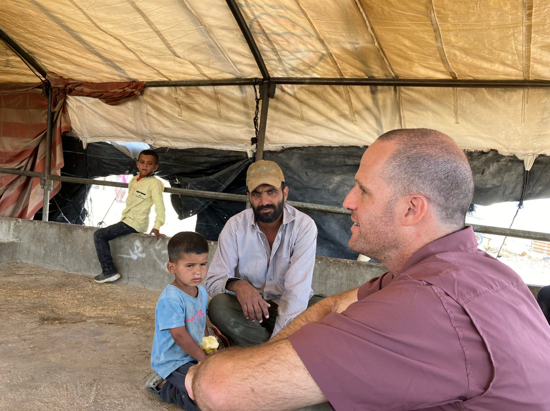 Yoni Shtern - Tour Guide-Neot HaKikar必去景点