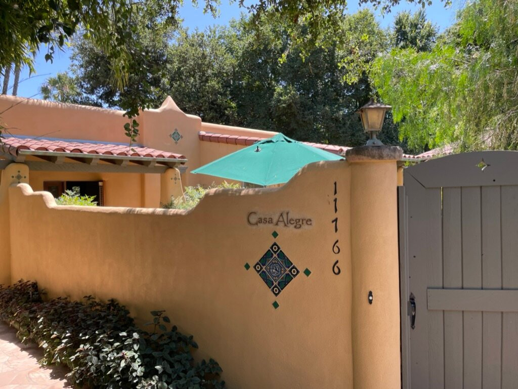 Blue Iguana Inn主图