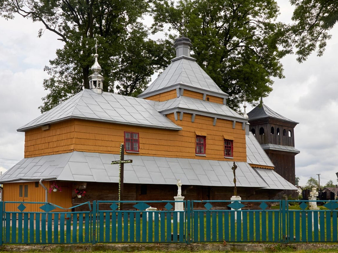 Church Of The Archangel Michael-Zhovkva必去景点