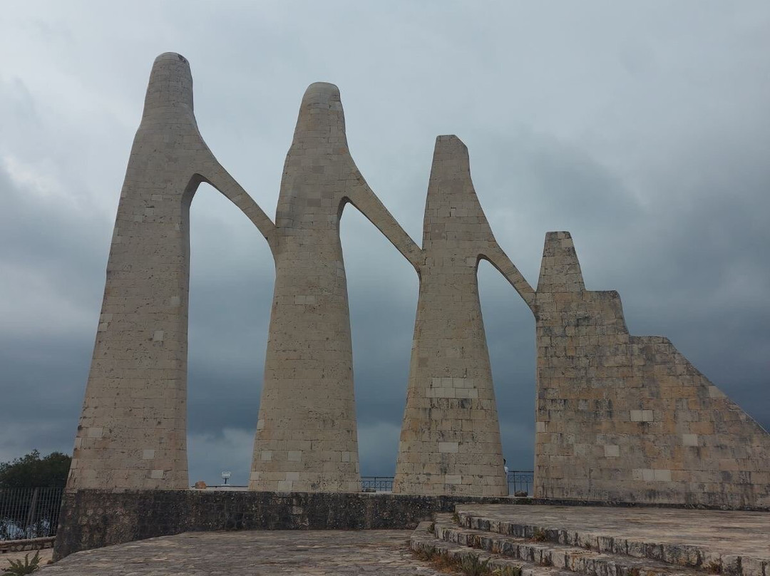Monument of Zalongo-Kamarina必去景点