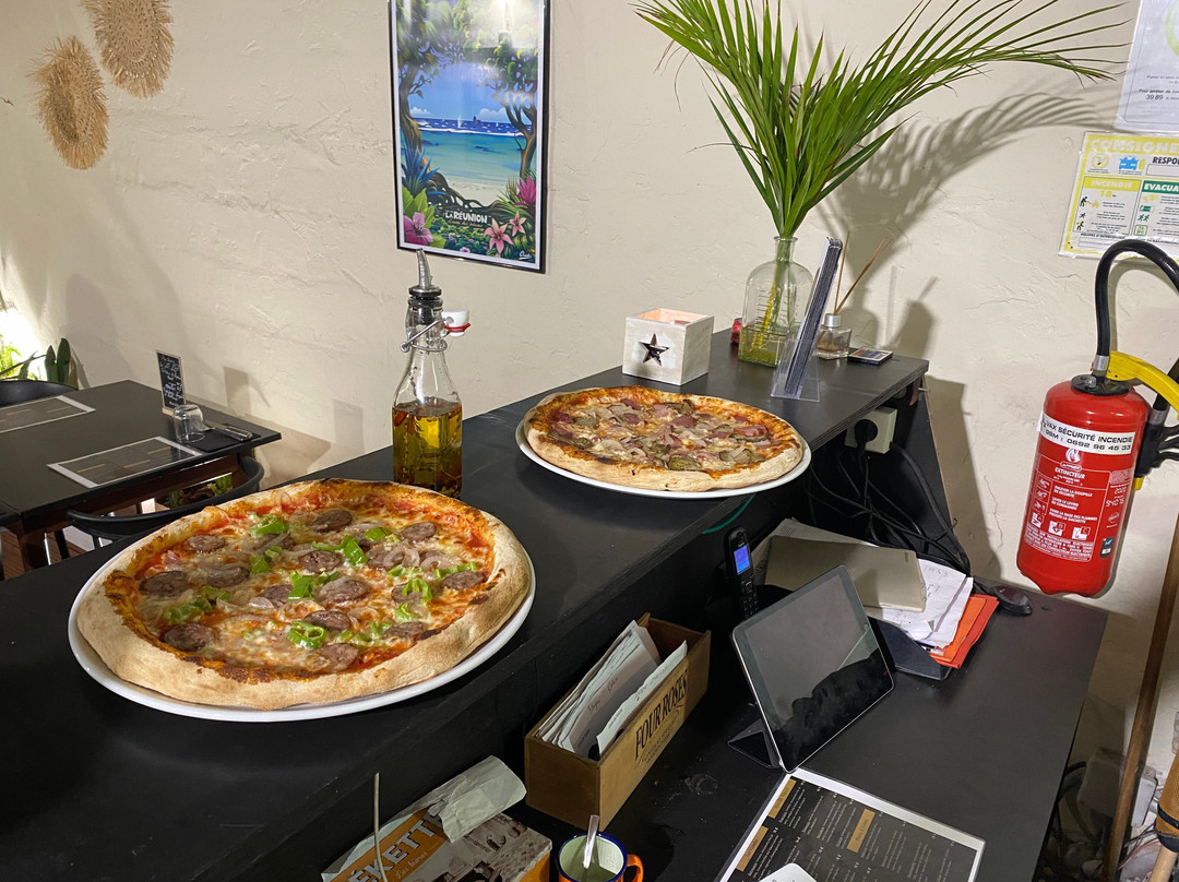 留尼旺圣皮耶餐馆和美食-Pizza E Basta