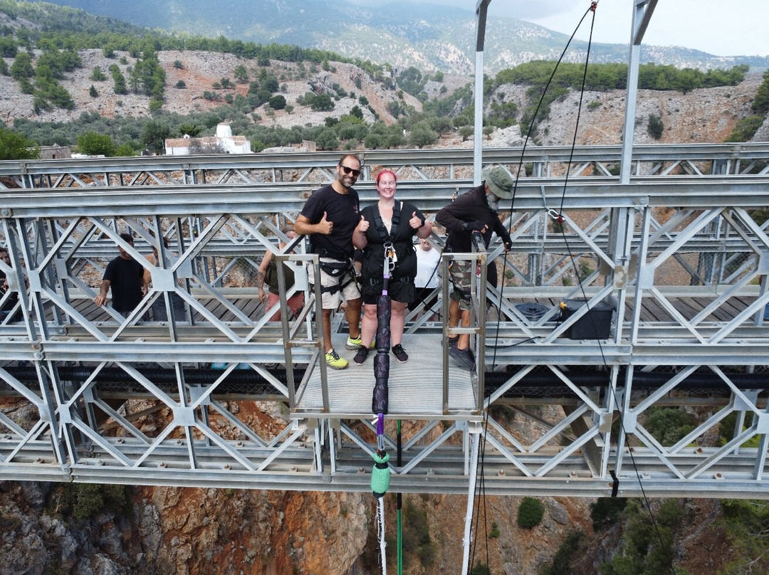 Liquid Bungy-Aradena必去景点